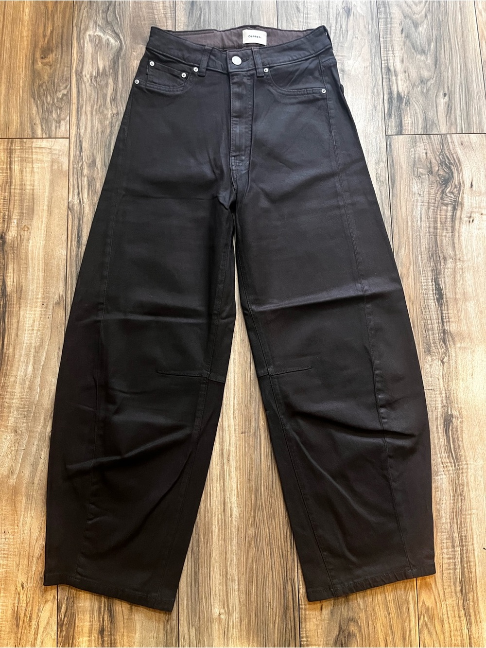 DL1961 MIRO BARREL High Rise Barrel Pants Jeans in Cocoa Coated 24